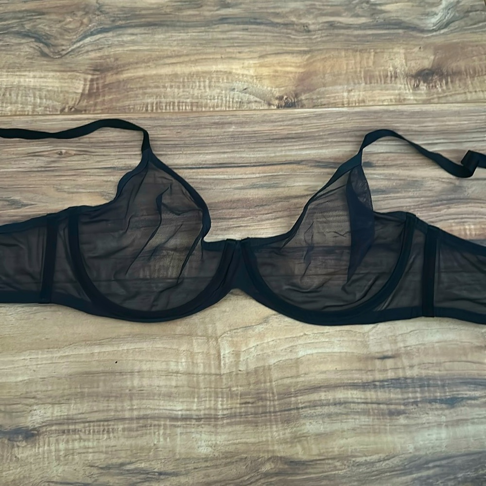 SKIMS sexy sheer black underwire NWOT Size 36DD (36E)